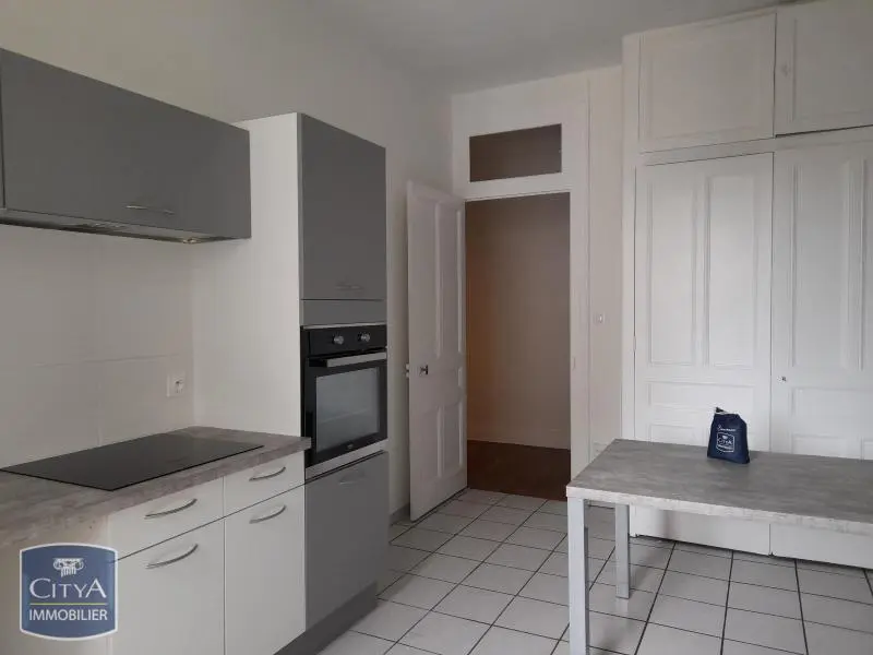 Photo 2 Appartement 3 pièces 109.96m²