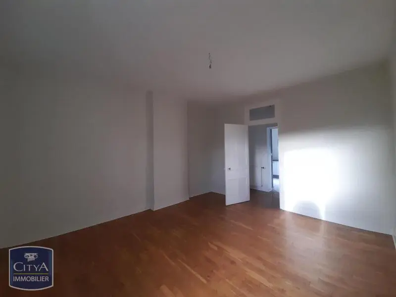 Photo 9 Appartement 3 pièces 109.96m²