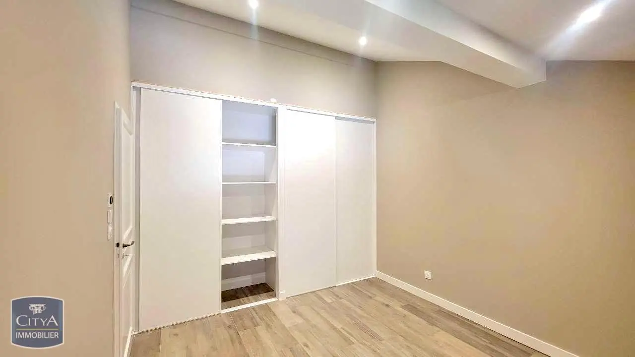 Photo 9 Appartement 6 pièces 147.76m²