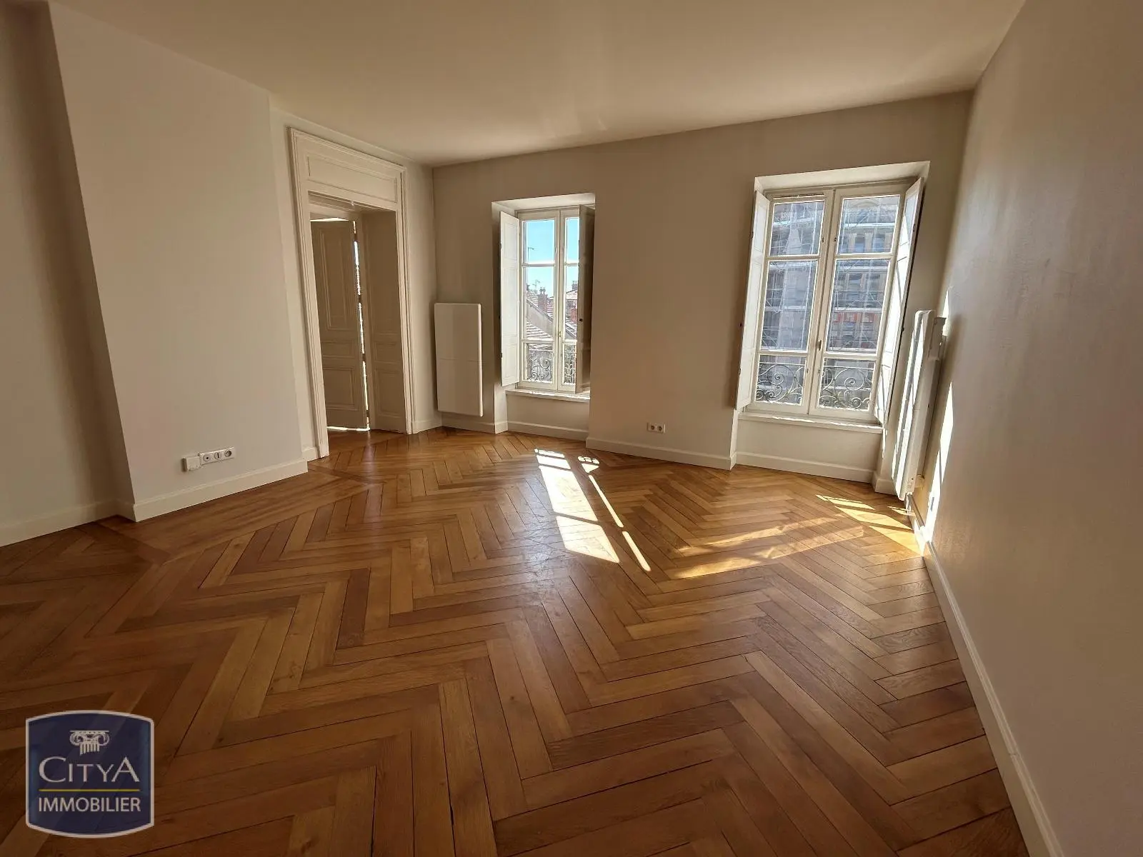 Photo 1 Appartement 4 pièces 102m²
