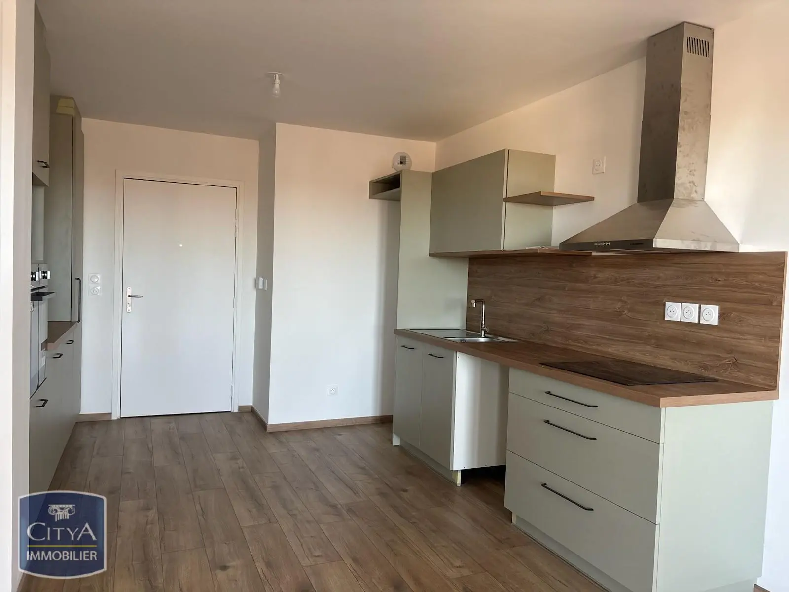 Photo 2 Appartement 4 pièces 74.28m²