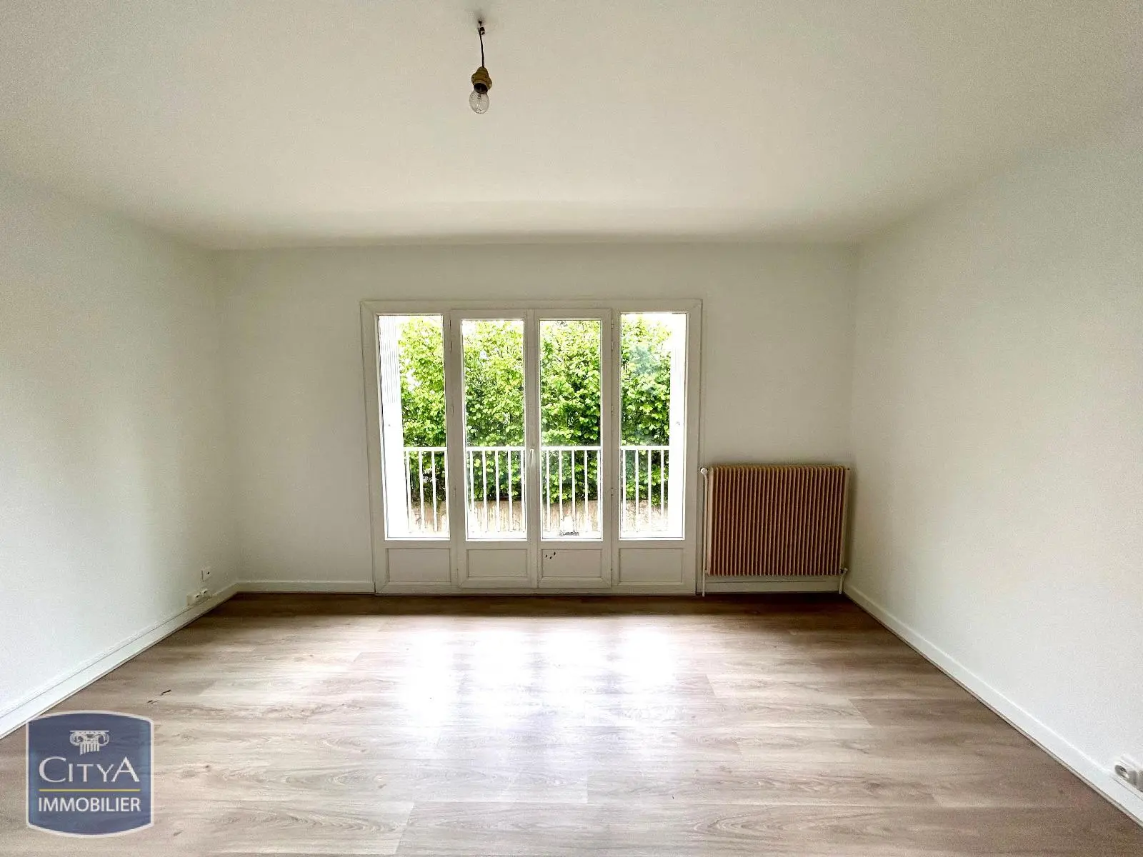 Photo 3 Appartement 1 pièce 27.28m²