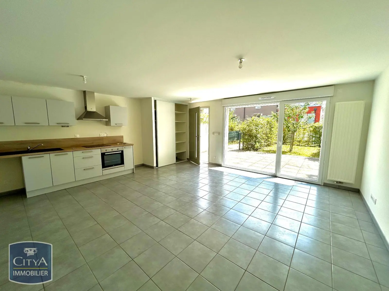 Photo 2 appartement Saint-Denis-lès-Bourg