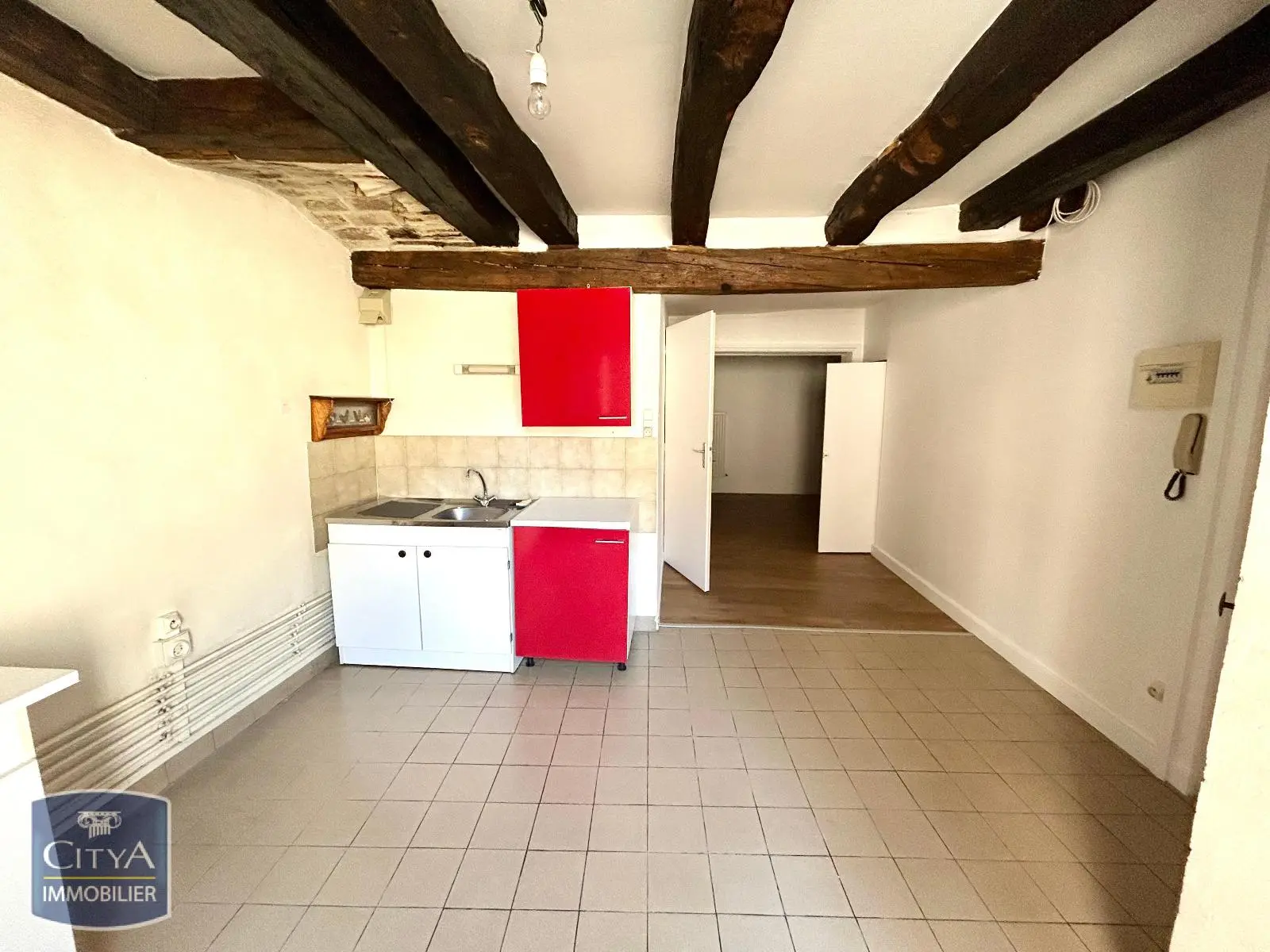 Photo 1 Appartement 1 pièce 28.22m²