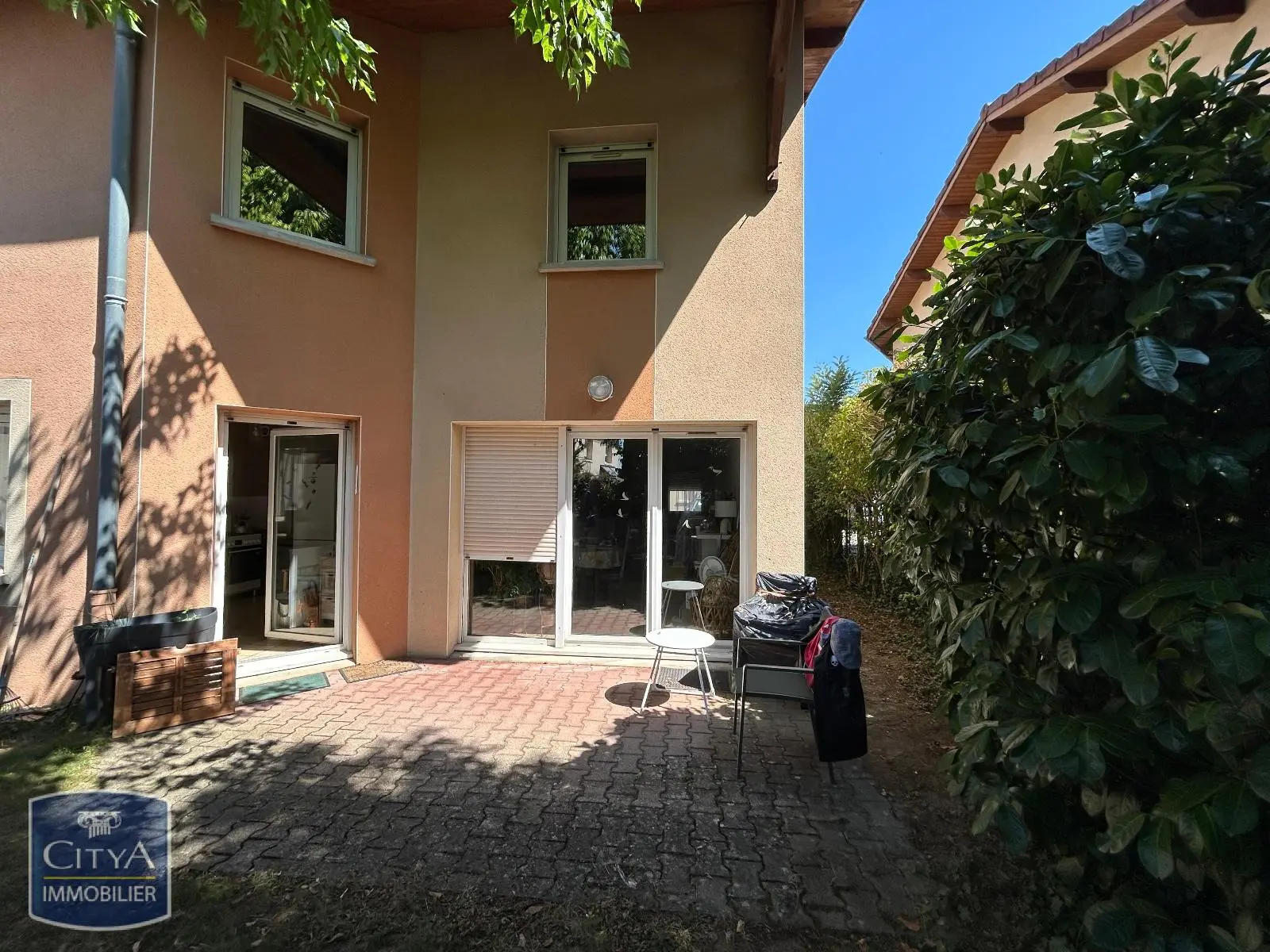 Photo 1 Maison 5 pièces 107.5m²