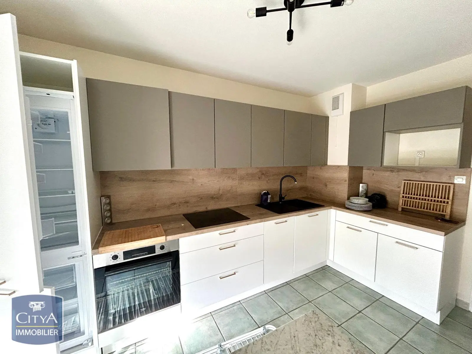 Photo 2 Appartement 4 pièces 99.71m²