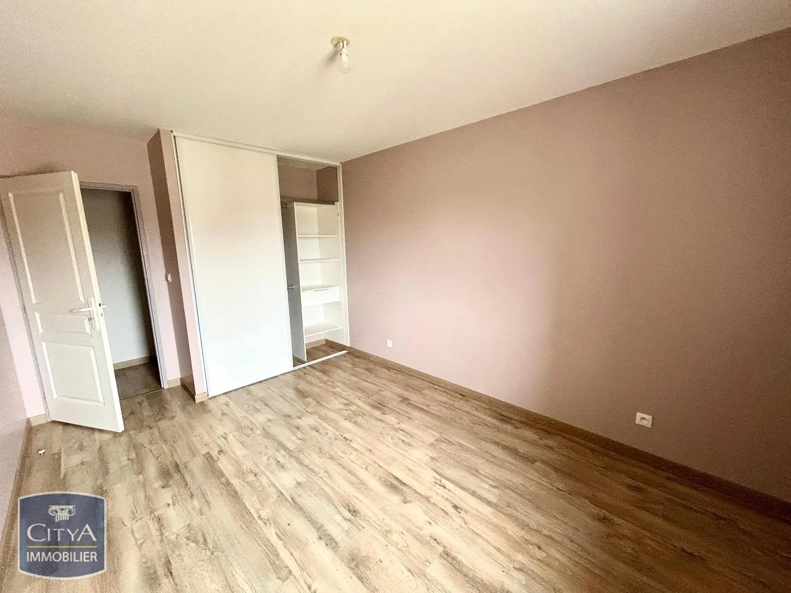 Photo 12 Appartement 5 pièces 138.57m²