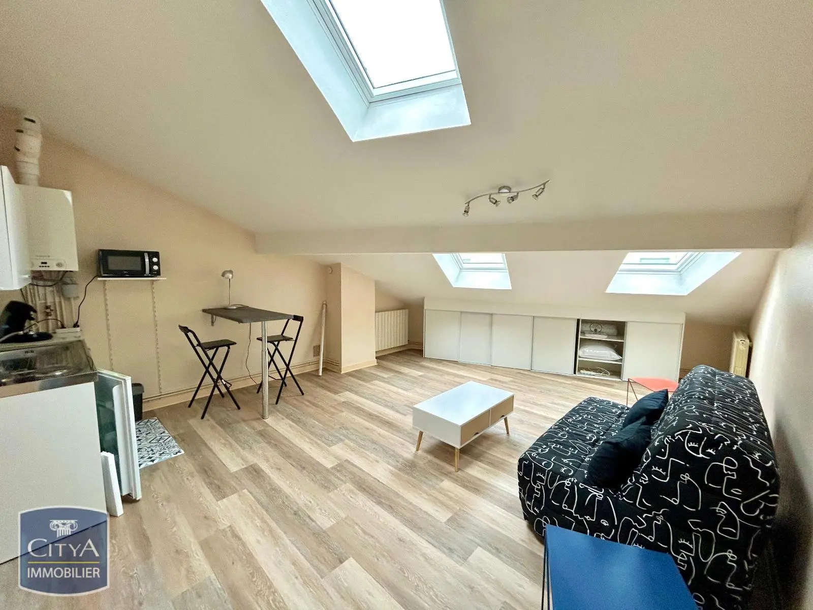 Photo 1 Appartement 1 pièce 21.26m²