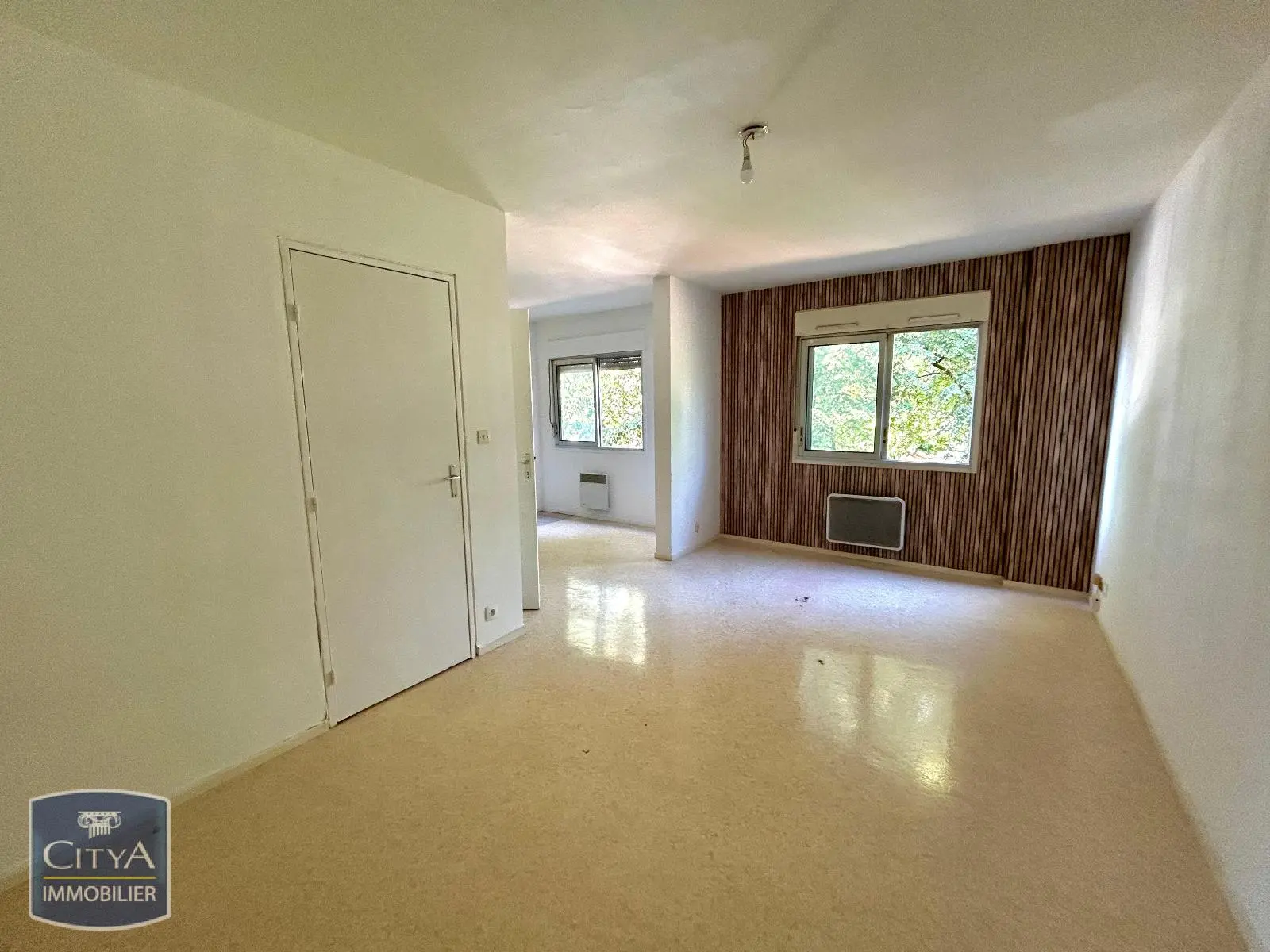 Photo 1 Appartement 1 pièce 31.78m²