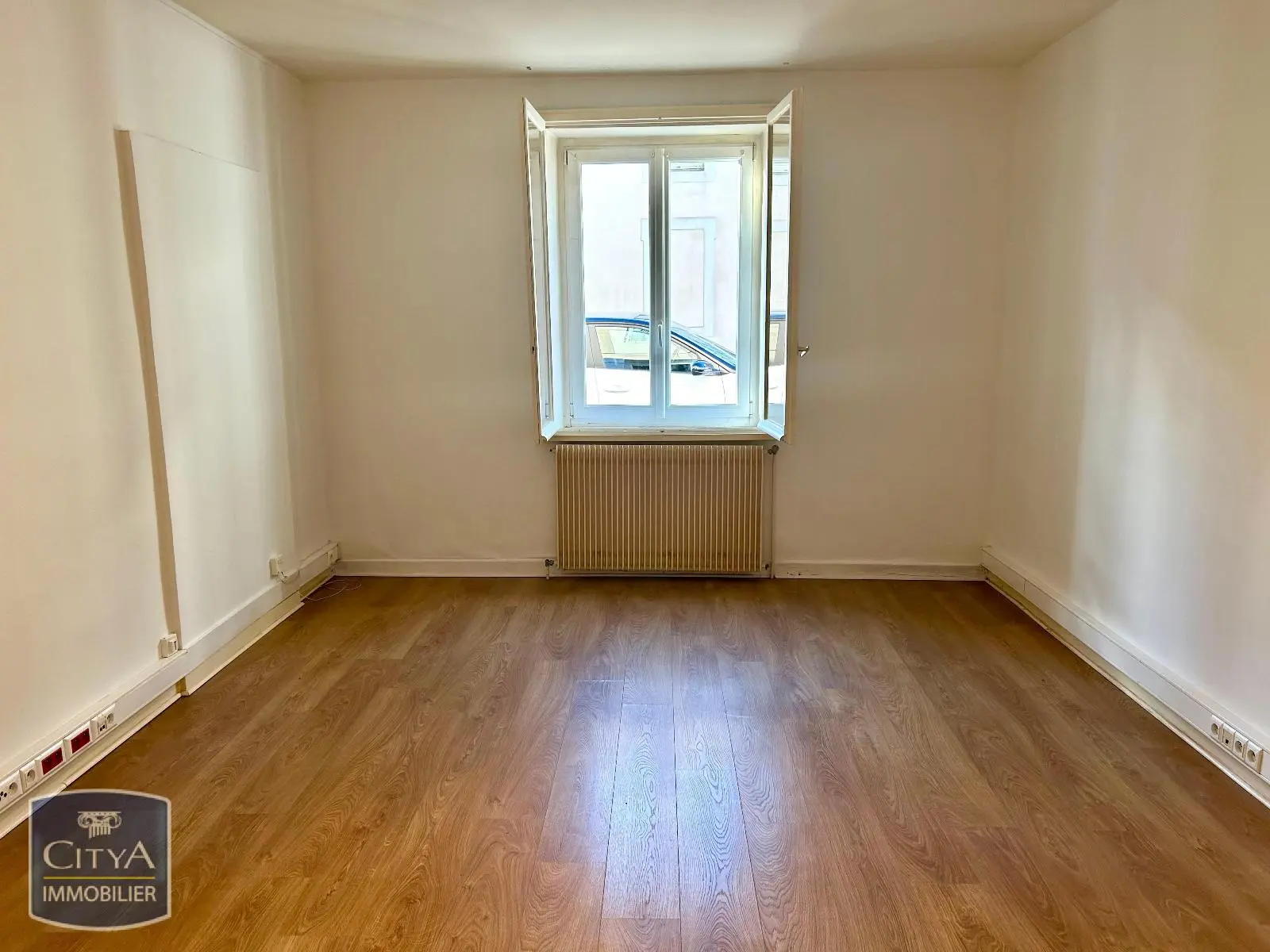 Photo 1 Appartement 1 pièce 37.6m²