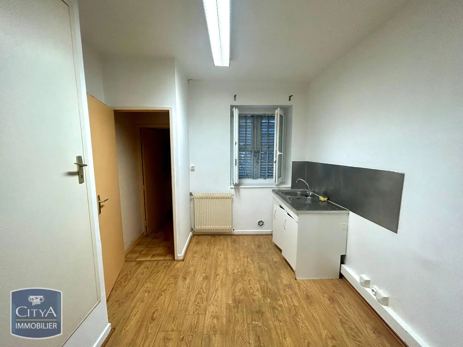 Photo 2 Appartement 1 pièce 37.6m²