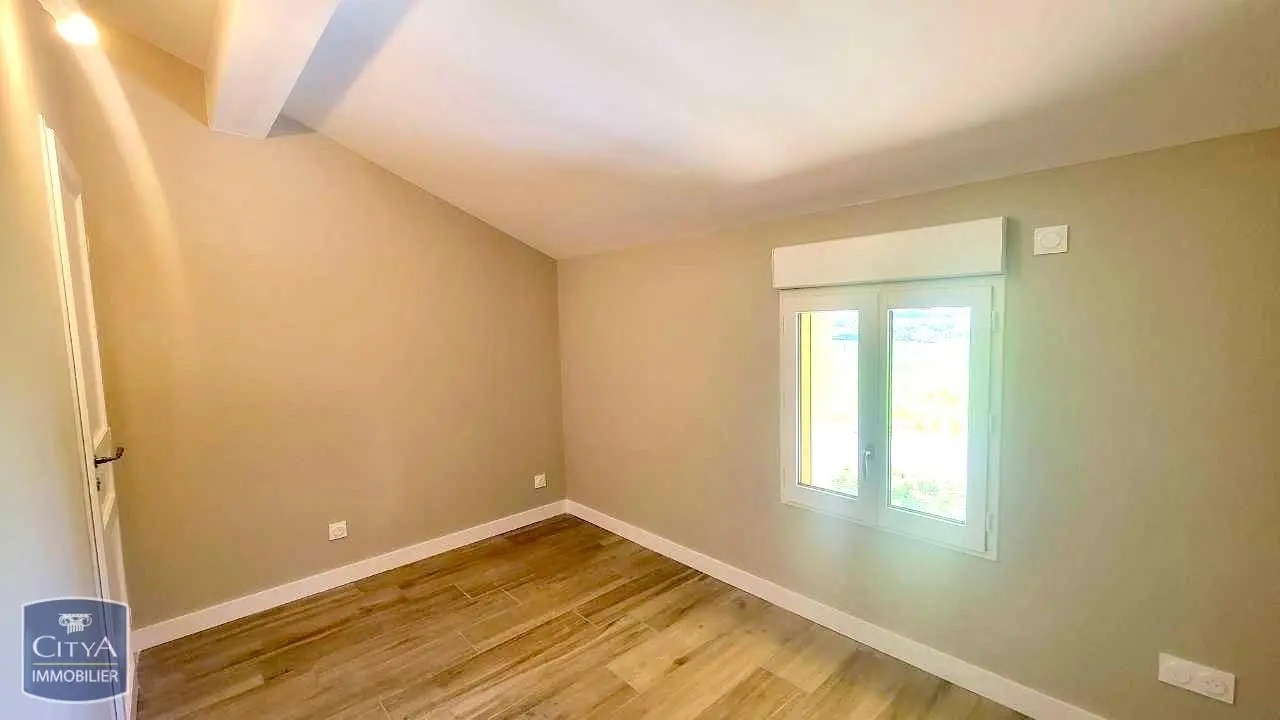 Photo 3 Appartement 6 pièces 147.76m²