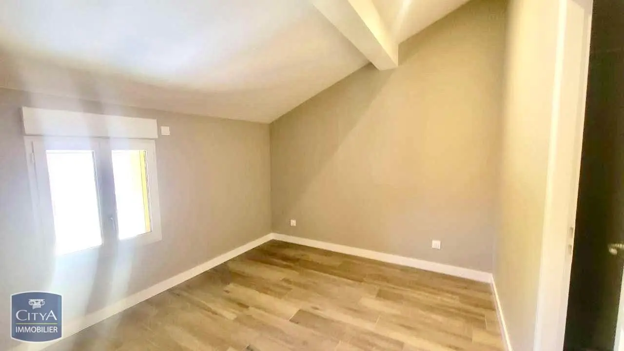Photo 2 Appartement 6 pièces 147.76m²