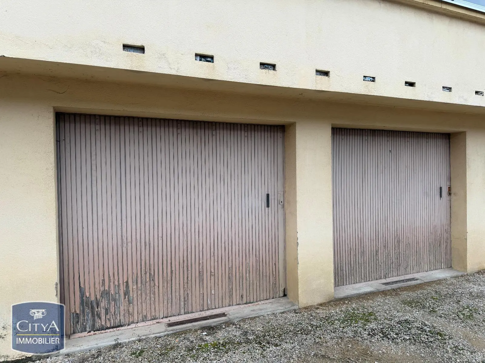 Photo 2 Parking 12m²