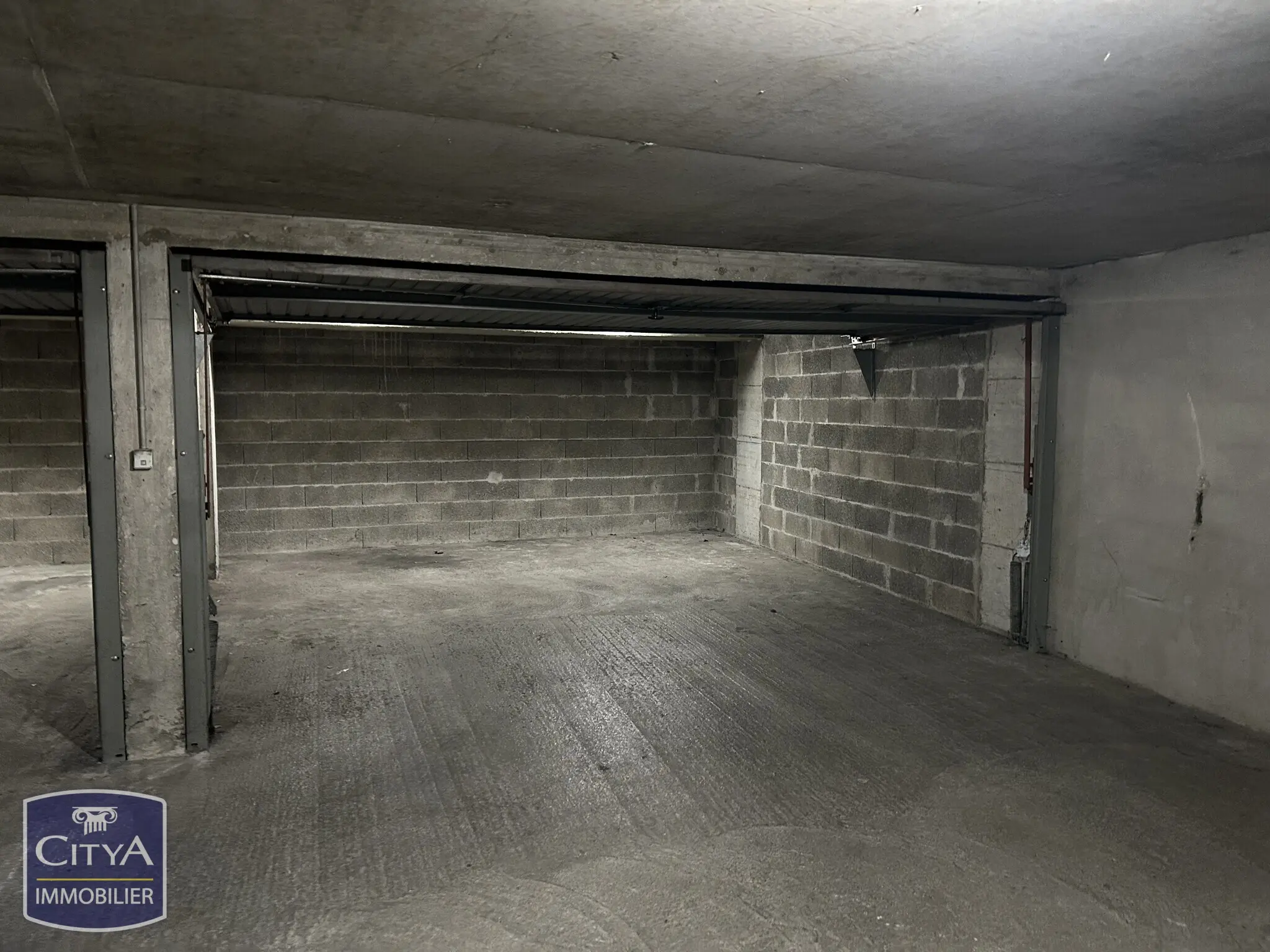 Photo 1 Parking 24.01m²