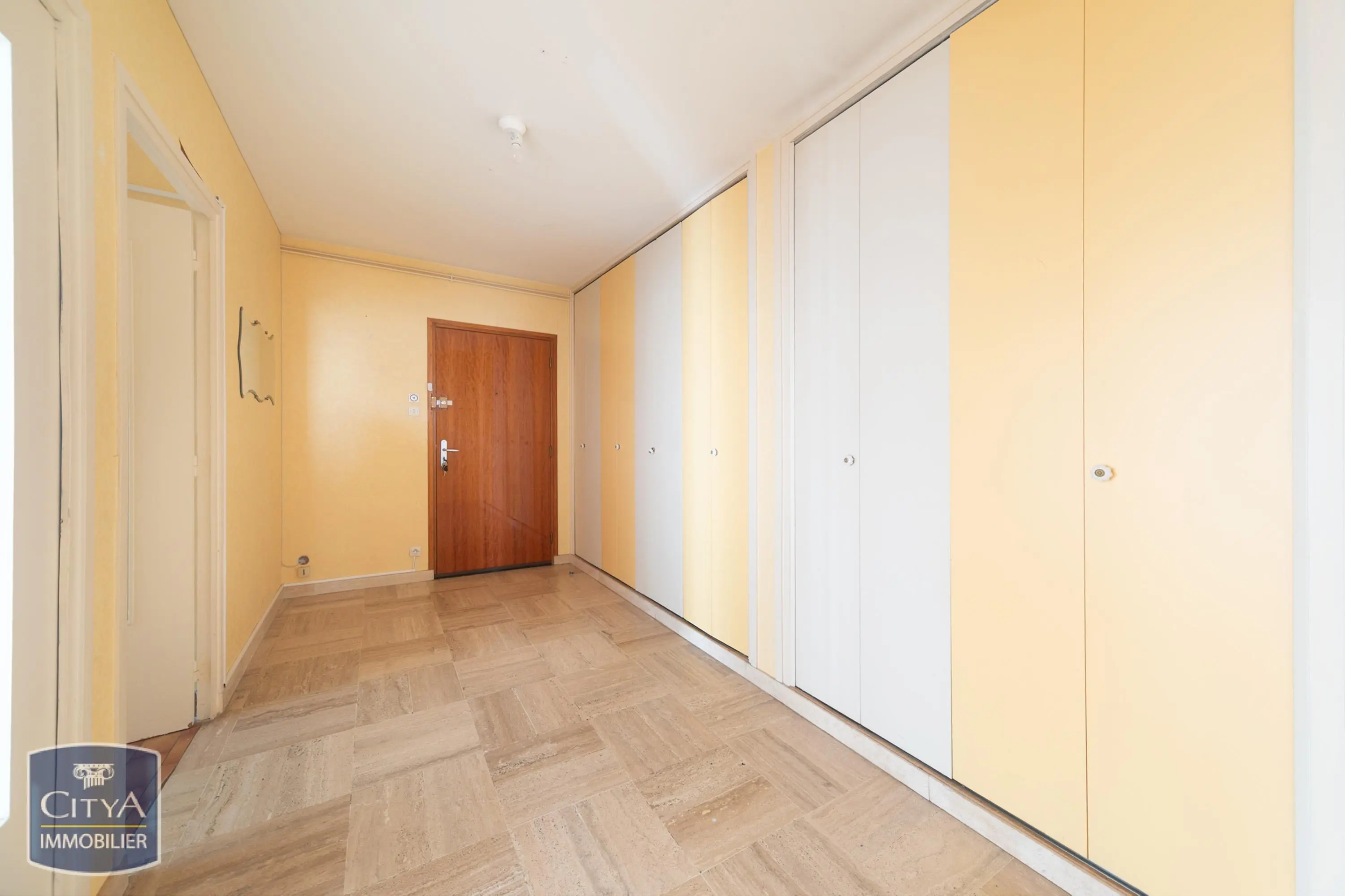 Photo 2 Appartement 3 pièces 81m²
