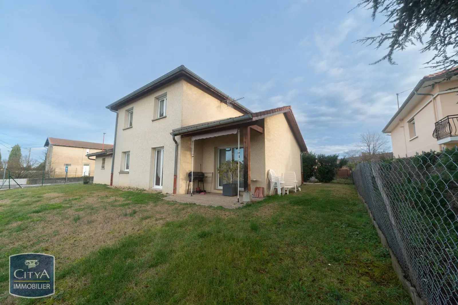 Photo 1 Maison 5 pièces 110m²