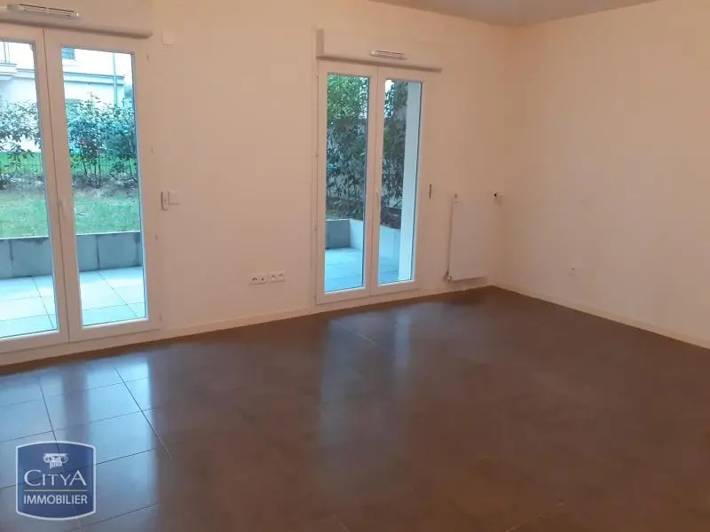 Photo 2 Appartement 1 pièce 33.53m²