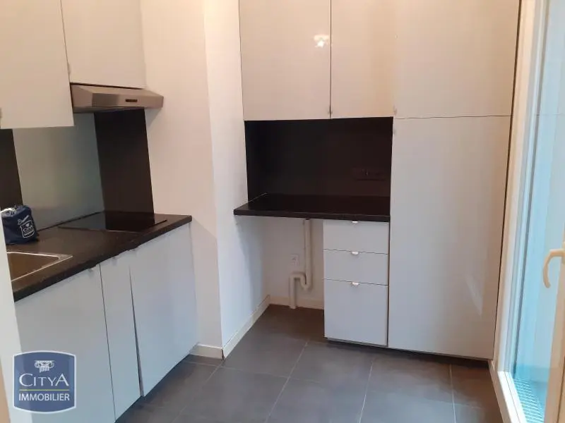 Photo 3 Appartement 1 pièce 33.53m²