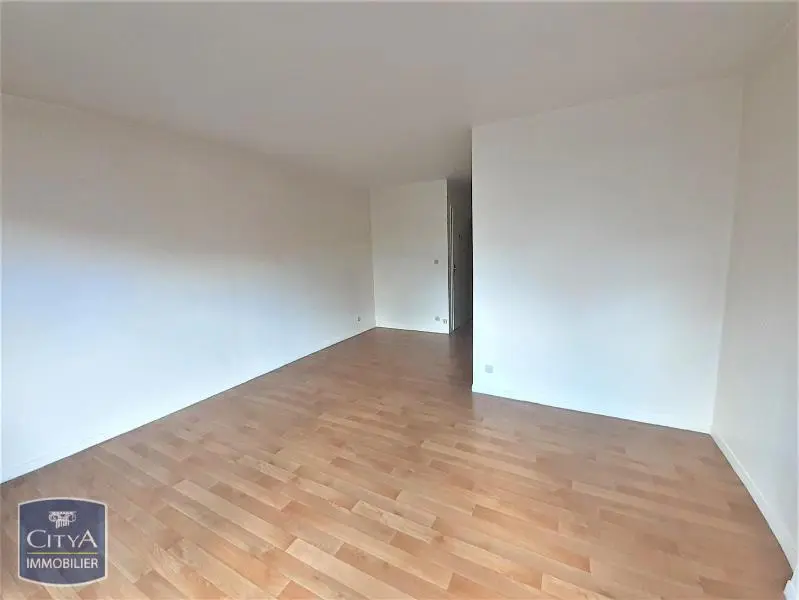 Photo 2 Appartement 1 pièce 27.16m²