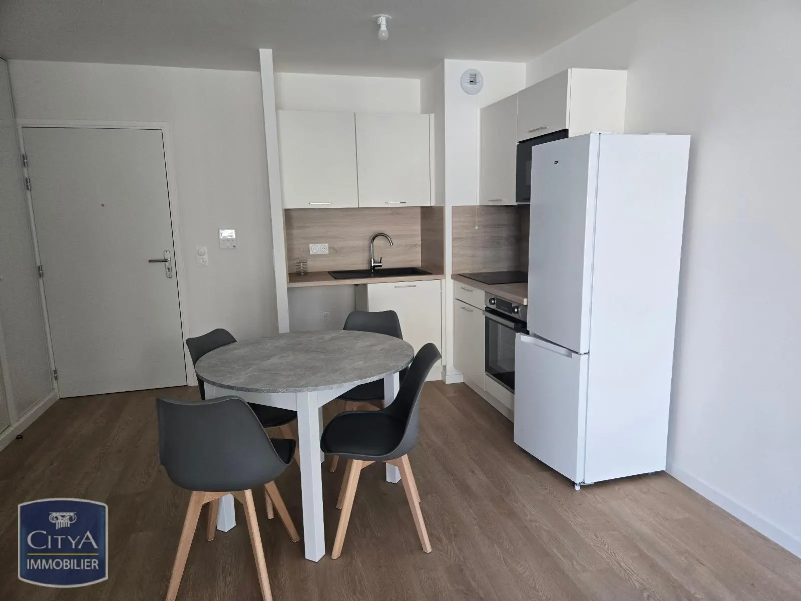 Photo 1 Appartement 2 pièces 41.81m²