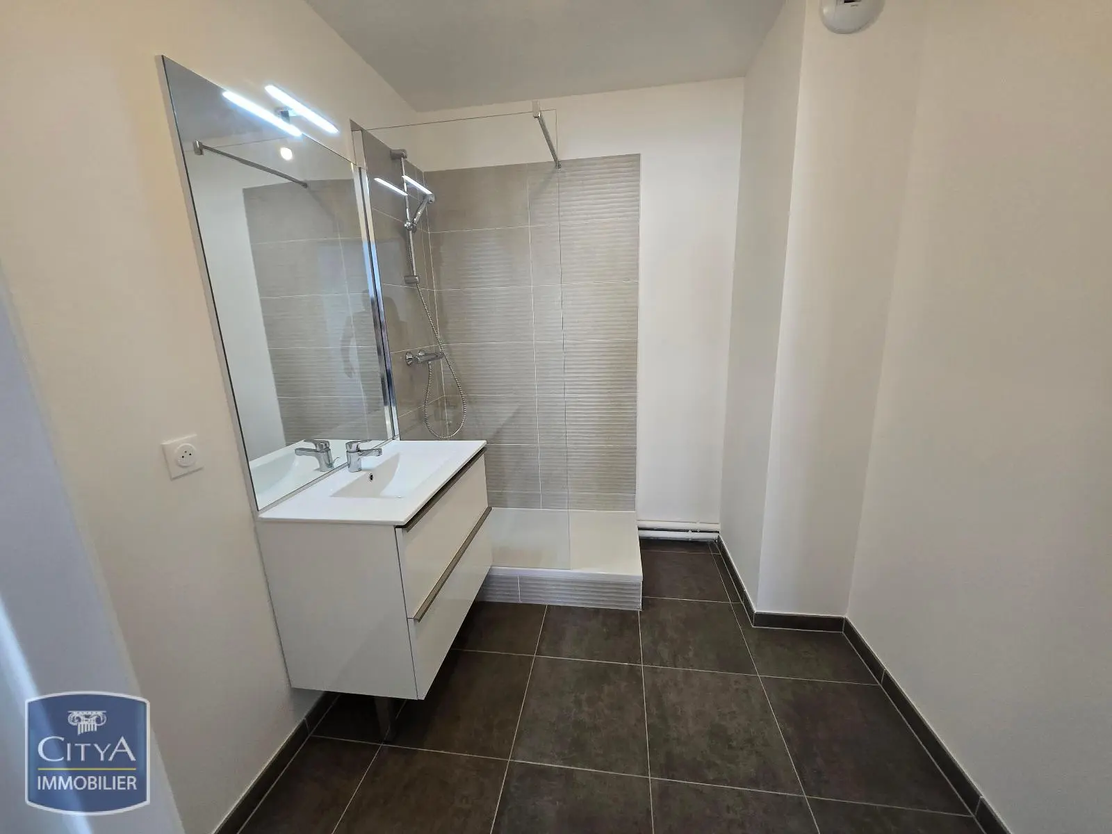 Photo 5 Appartement 2 pièces 41.81m²