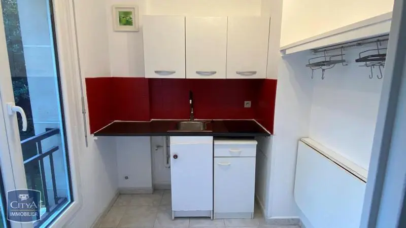 Photo 2 Appartement 1 pièce 30.01m²