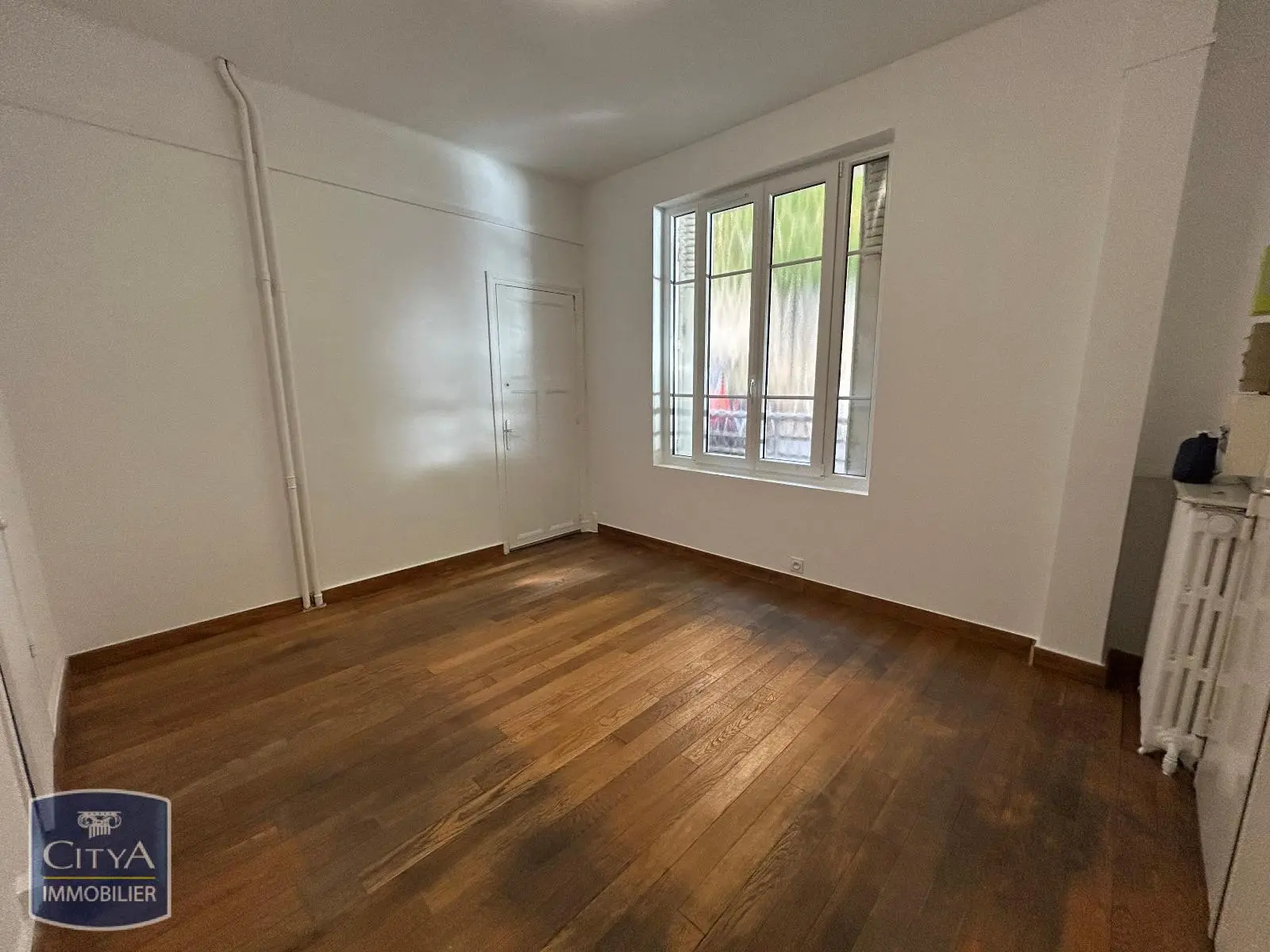 Photo 1 Appartement 1 pièce 27.39m²