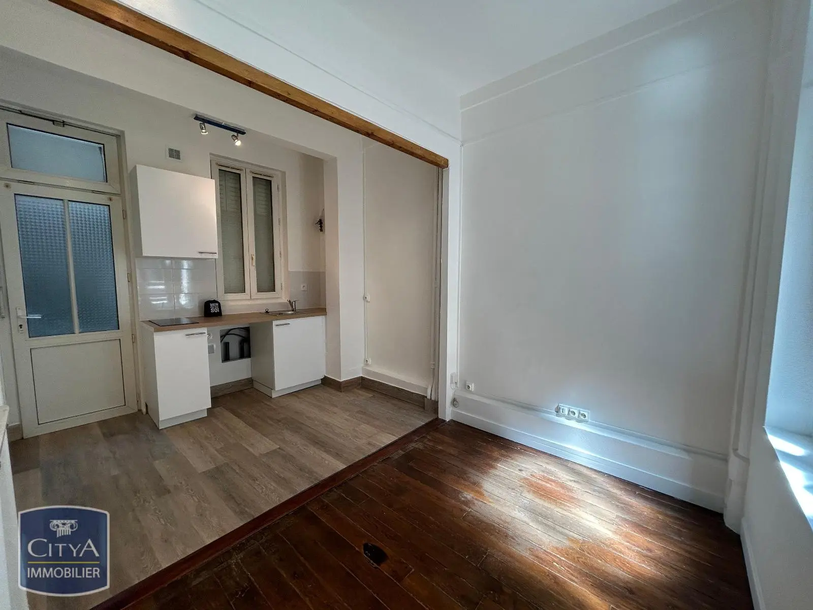 Photo 3 Appartement 1 pièce 27.39m²