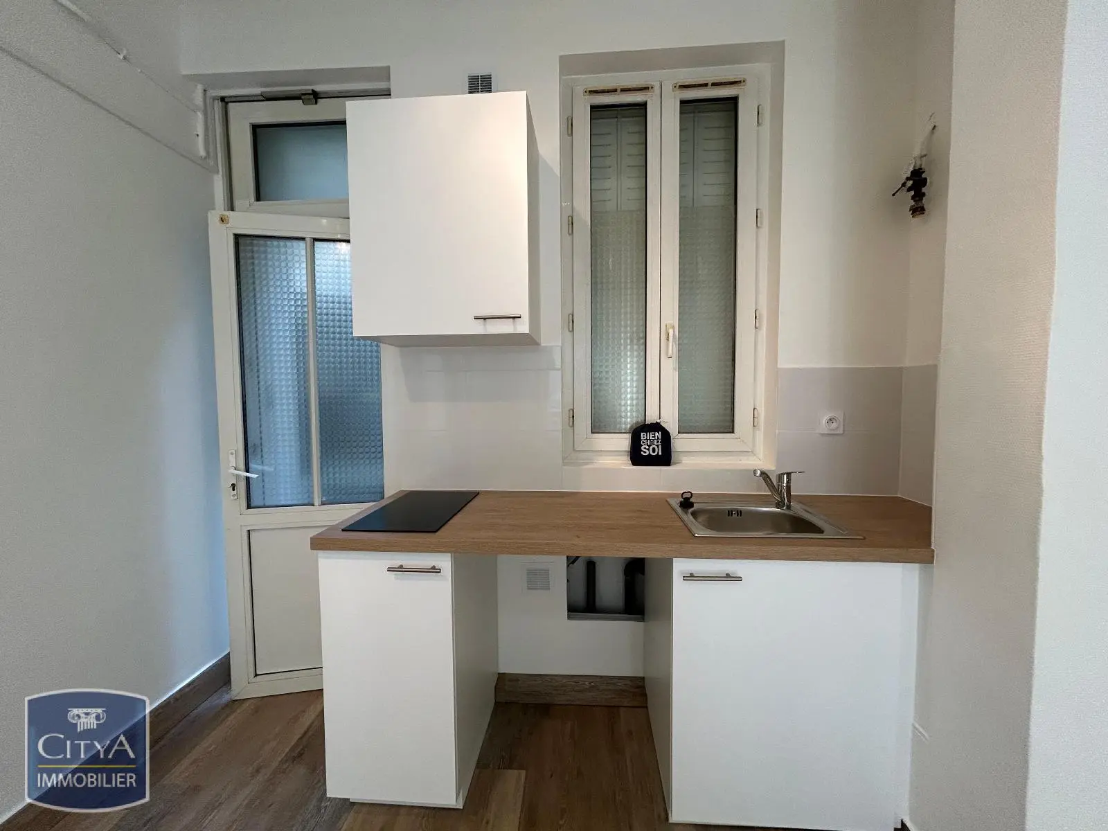 Photo 6 Appartement 1 pièce 27.39m²