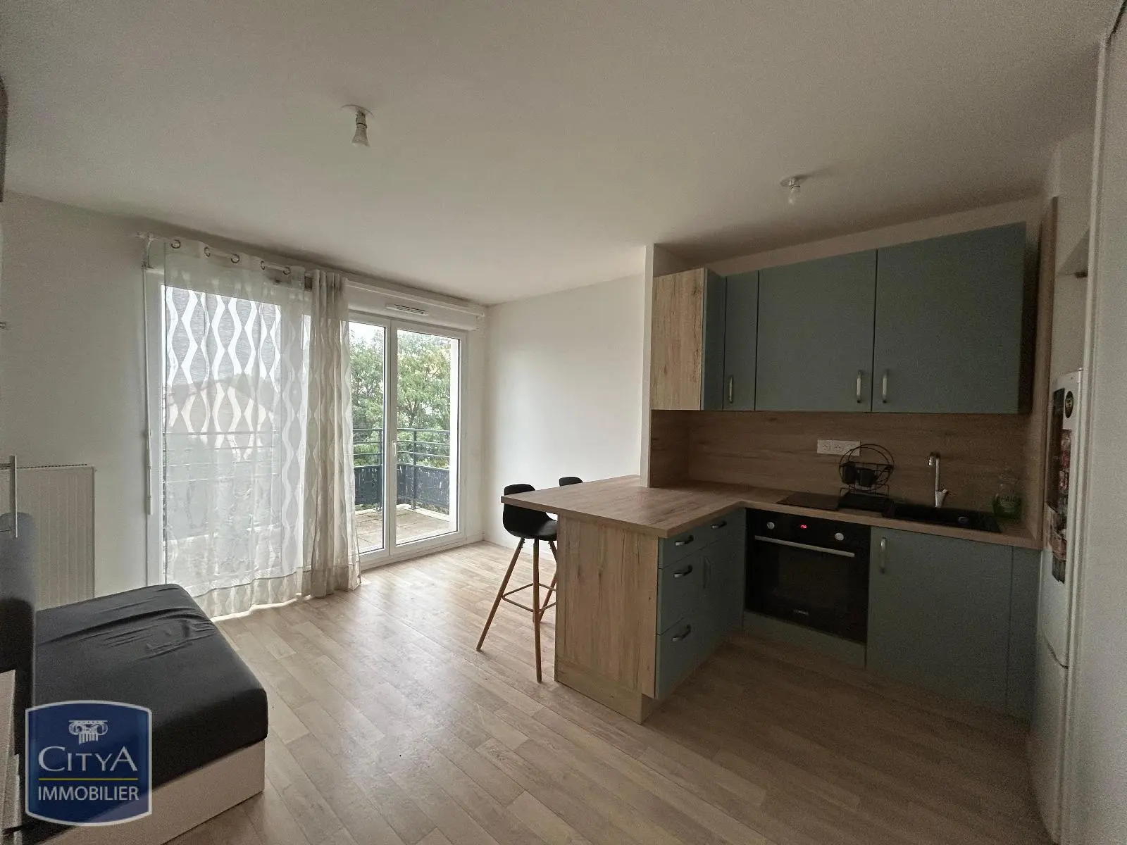 Photo 1 Appartement 1 pièce 24.87m²