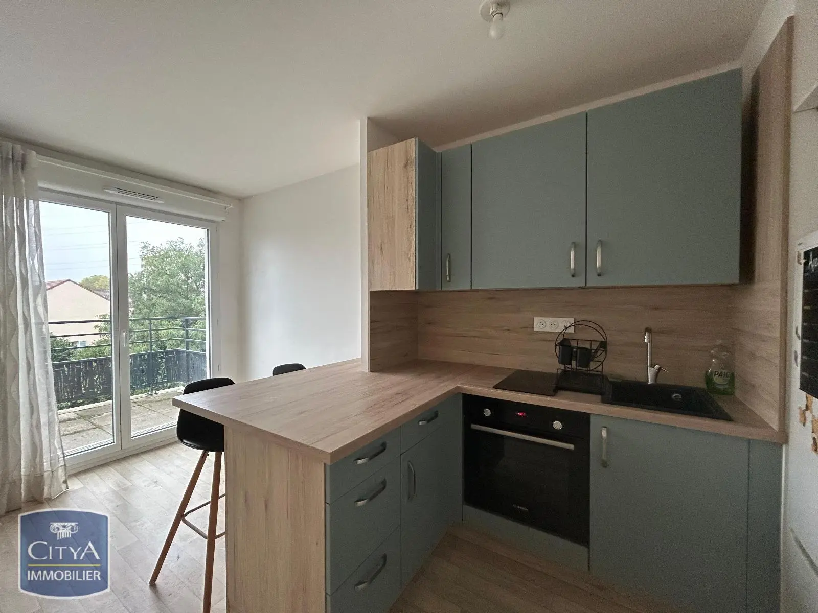 Photo 2 Appartement 1 pièce 24.87m²