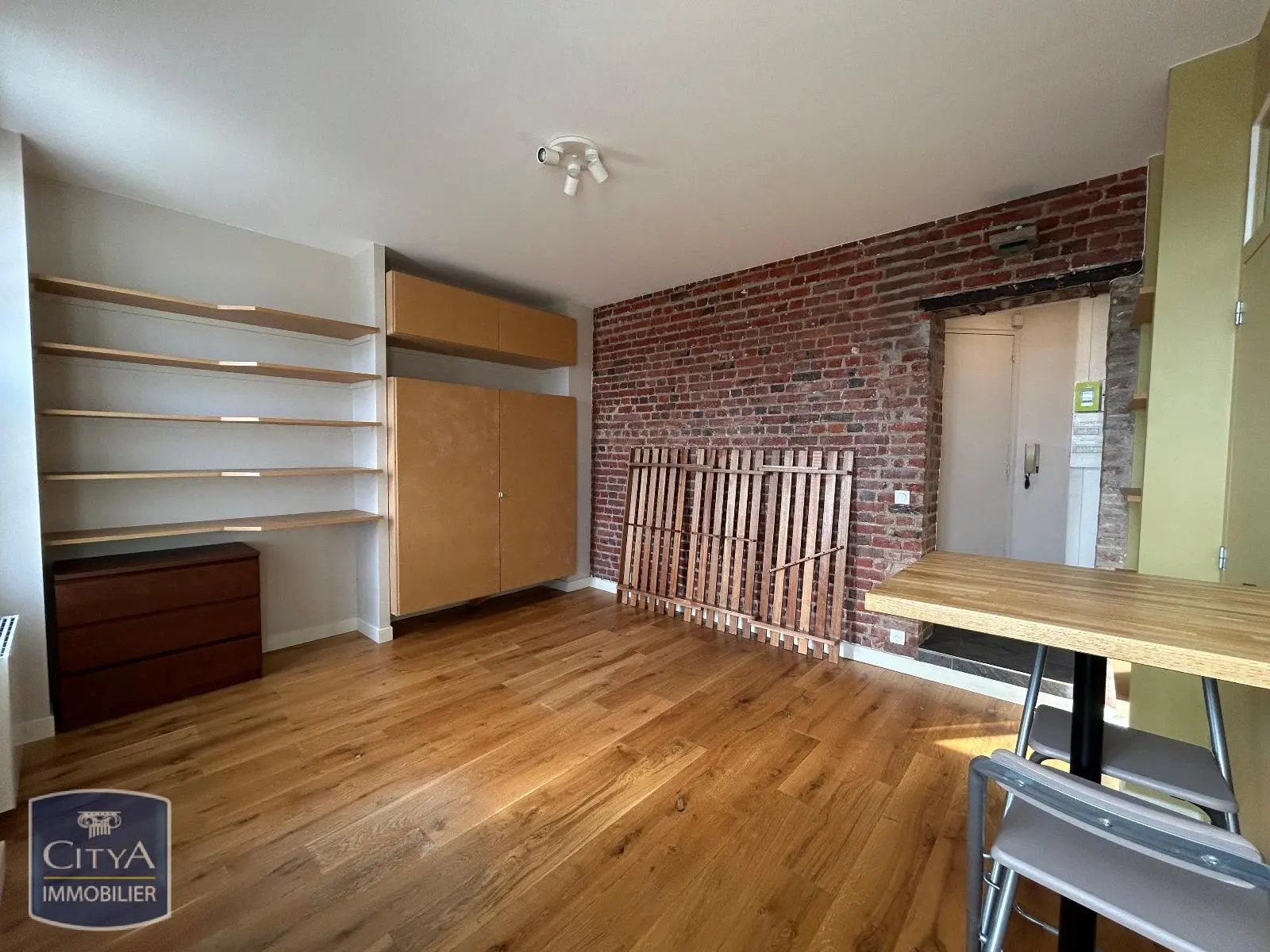 Photo 2 Appartement 1 pièce 24.9m²