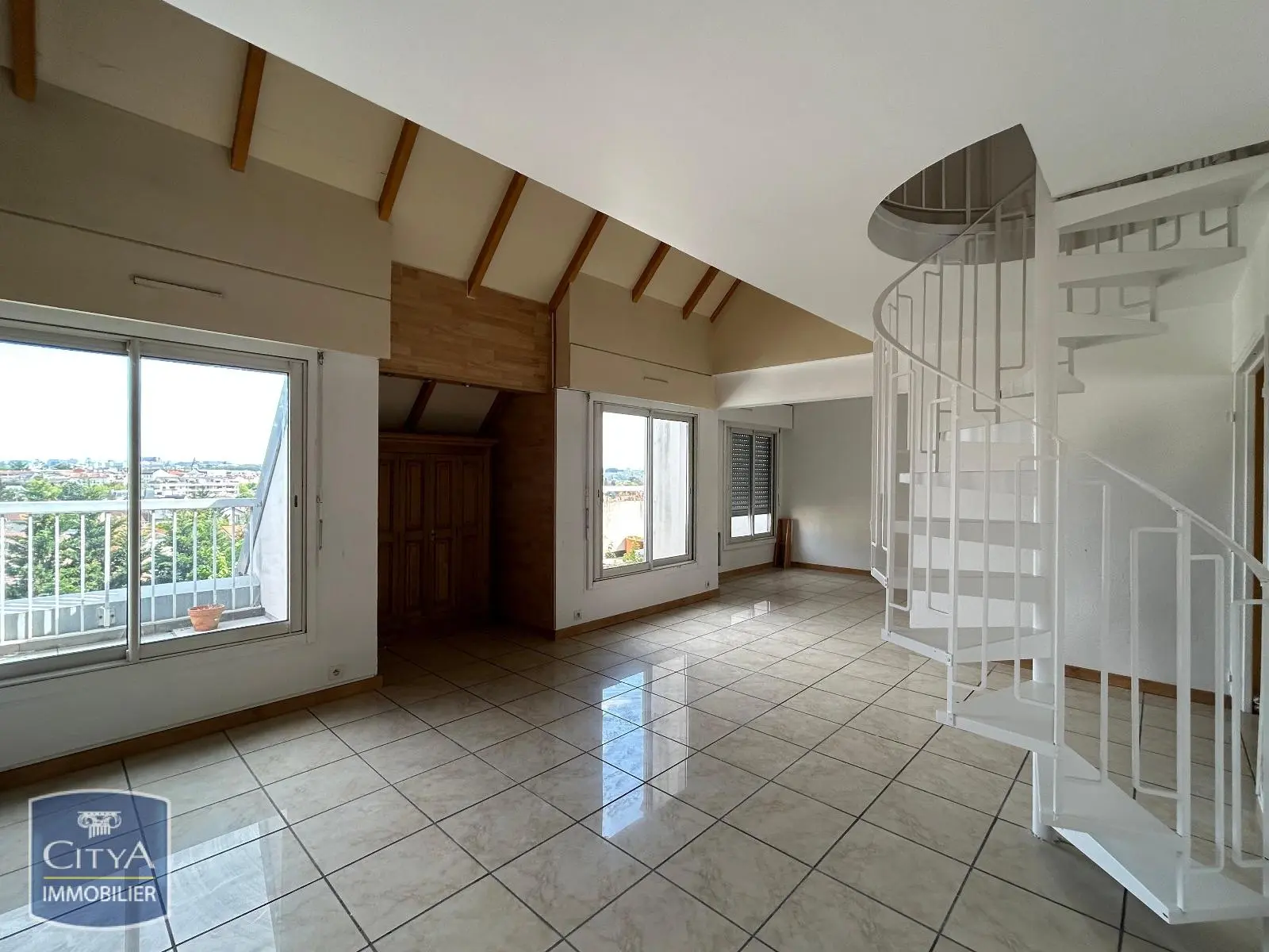 Photo 1 Appartement 3 pièces 89.71m²