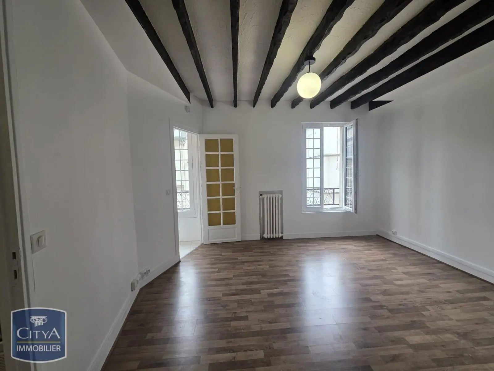 Photo 1 Appartement 1 pièce 23.72m²