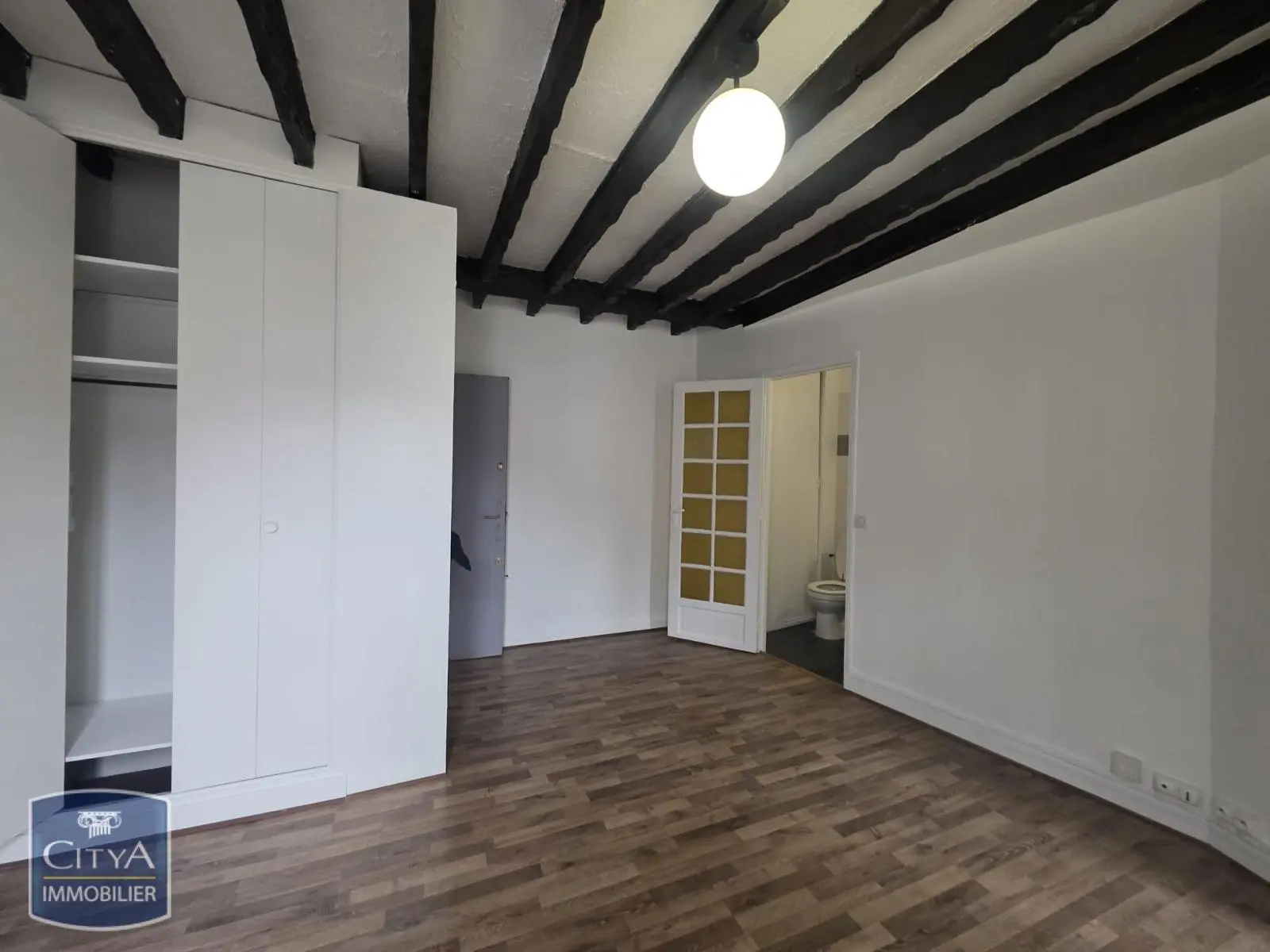 Photo 2 Appartement 1 pièce 23.72m²