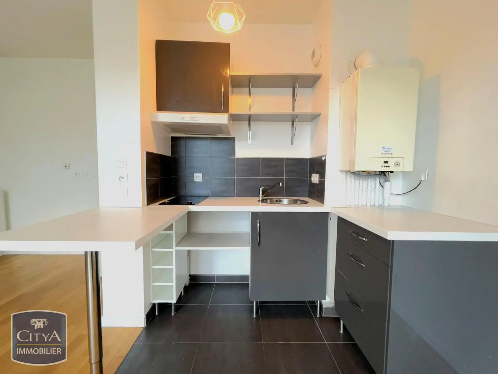 Photo 3 Appartement 1 pièce 28.42m²