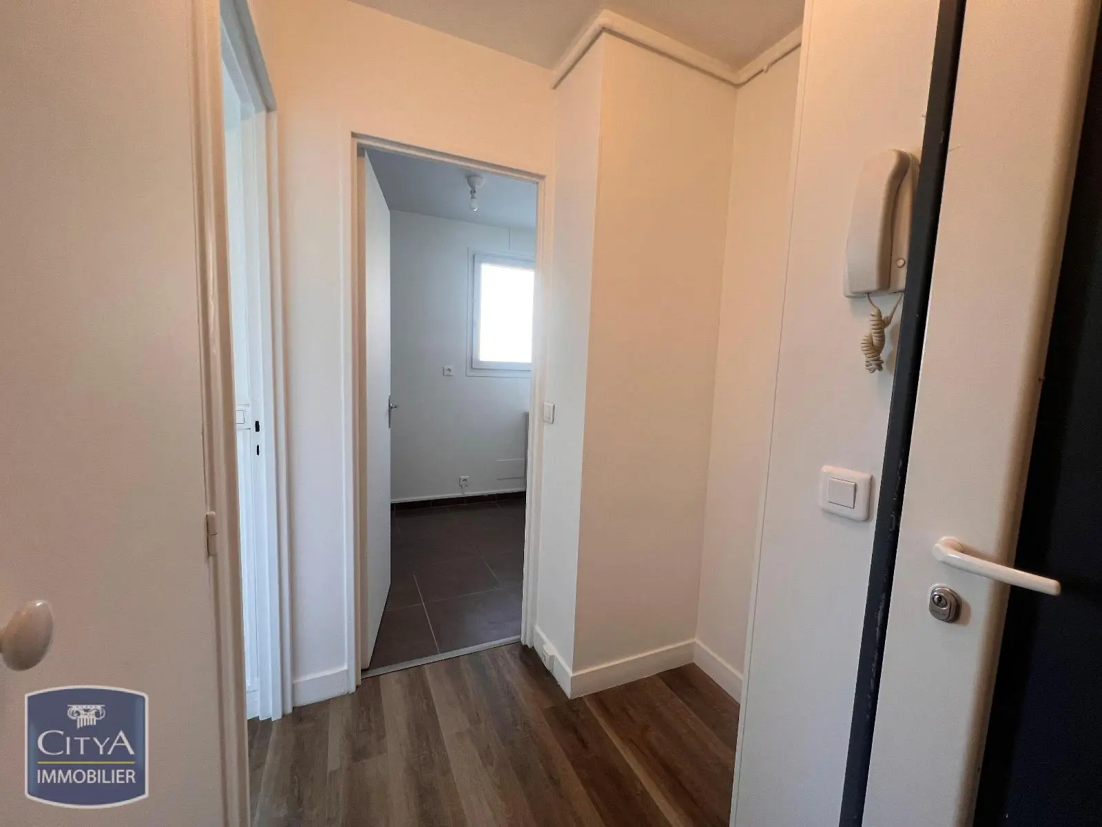 Photo 7 Appartement 1 pièce 28.47m²