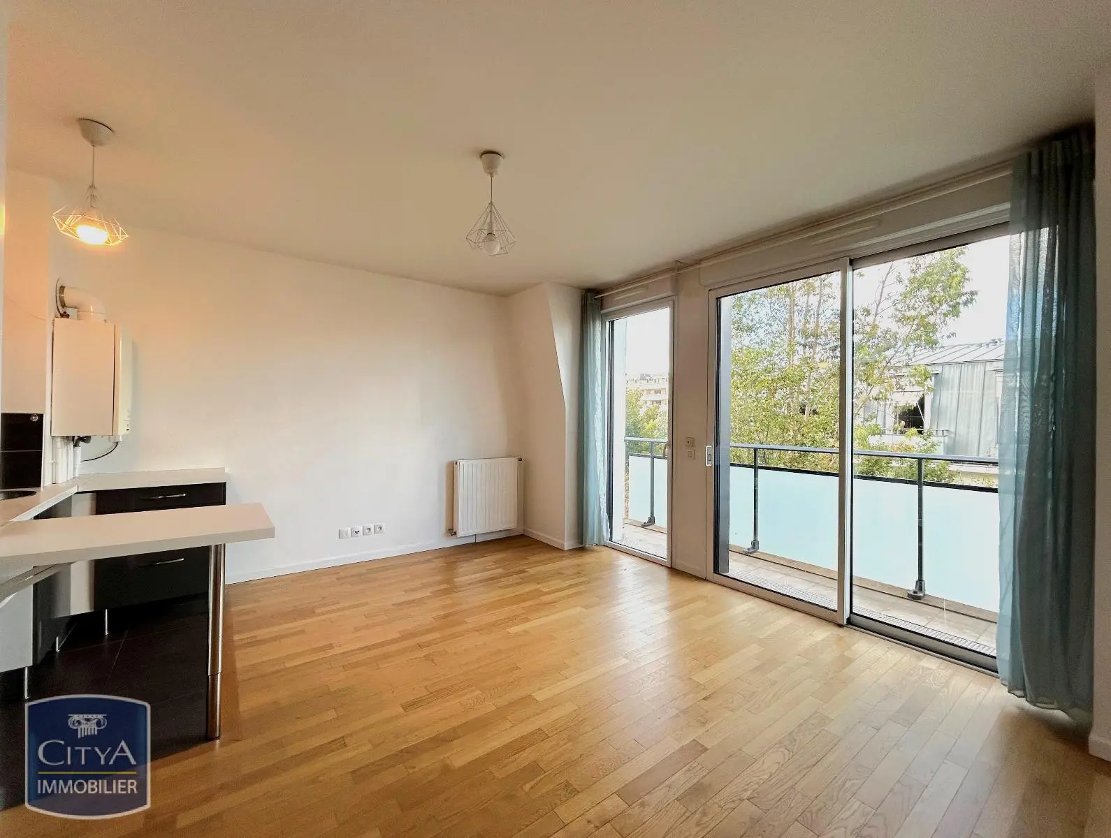 Photo 1 Appartement 1 pièce 28.42m²