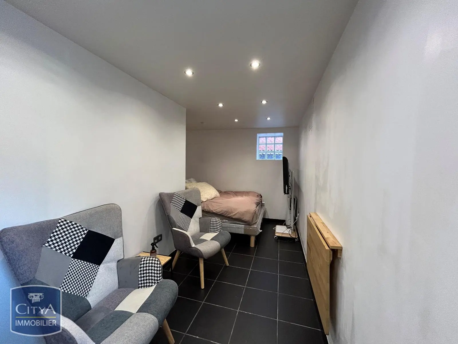 Photo 2 Appartement 1 pièce 27m²