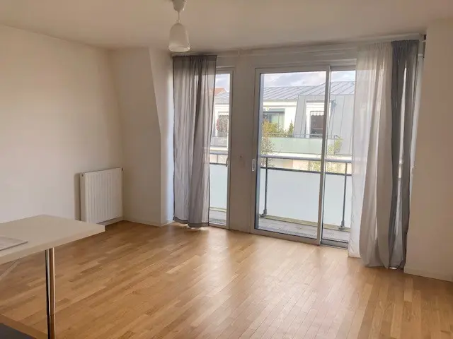 Photo 2 Appartement 1 pièce 28.42m²