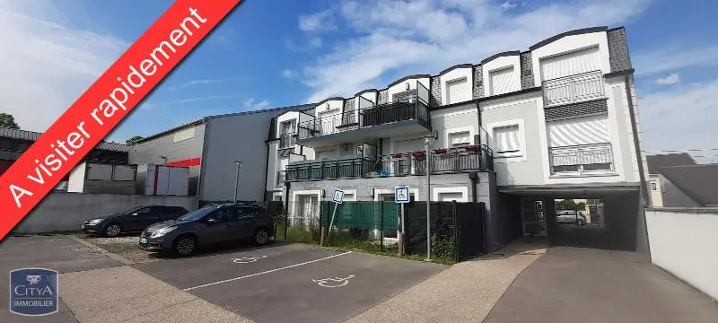 Photo 1 Appartement 1 pièce 31.8m²