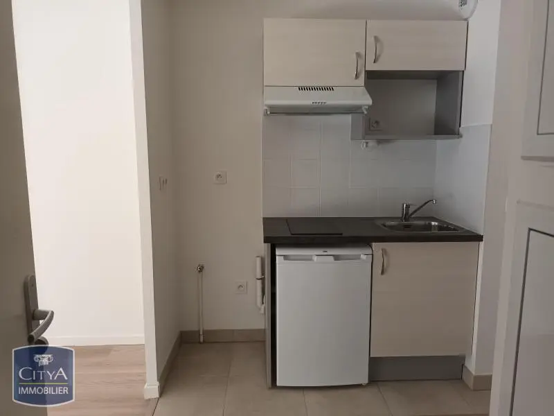 Photo 3 Appartement 1 pièce 28.5m²