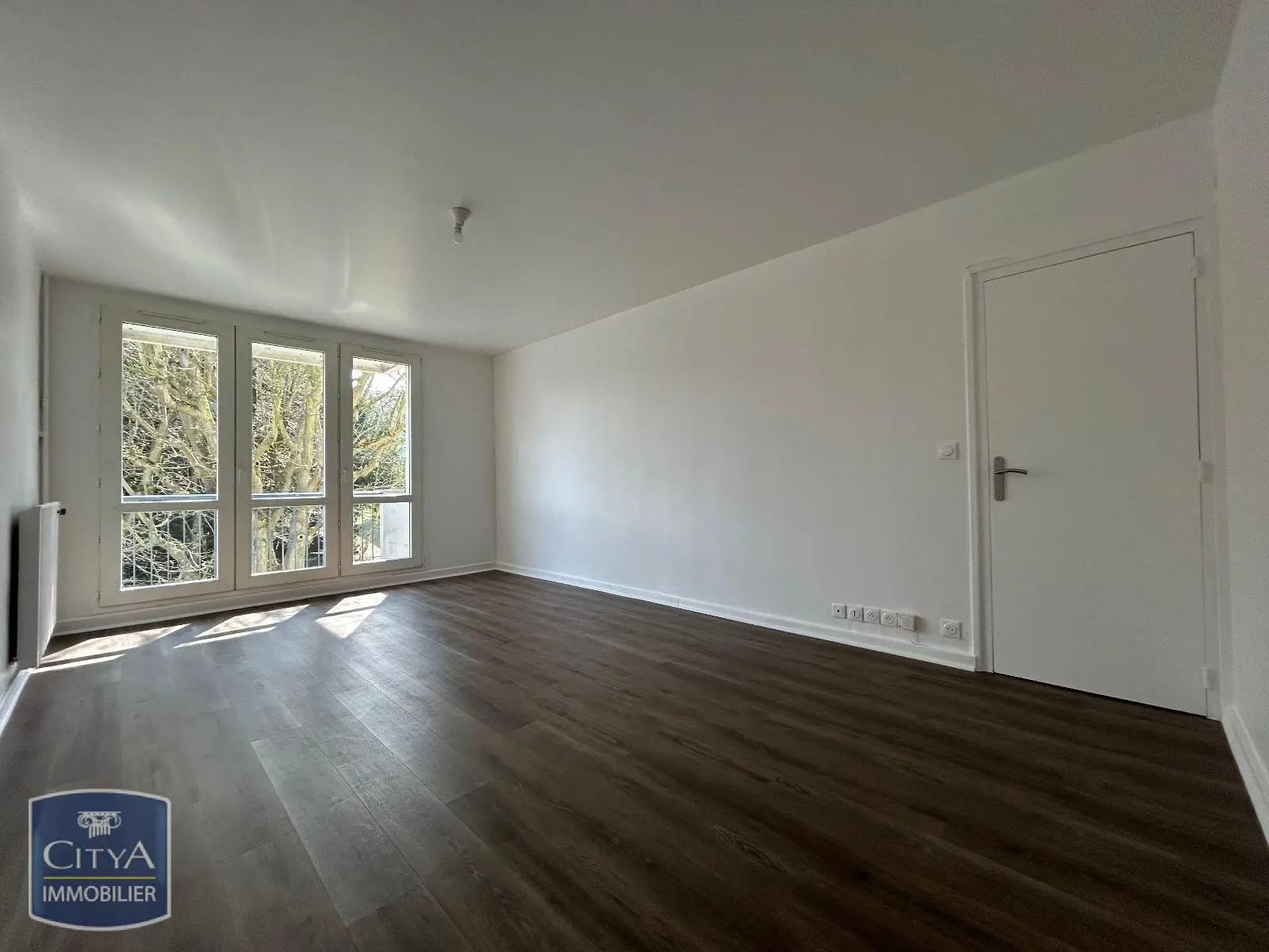 Photo 1 Appartement 1 pièce 35m²