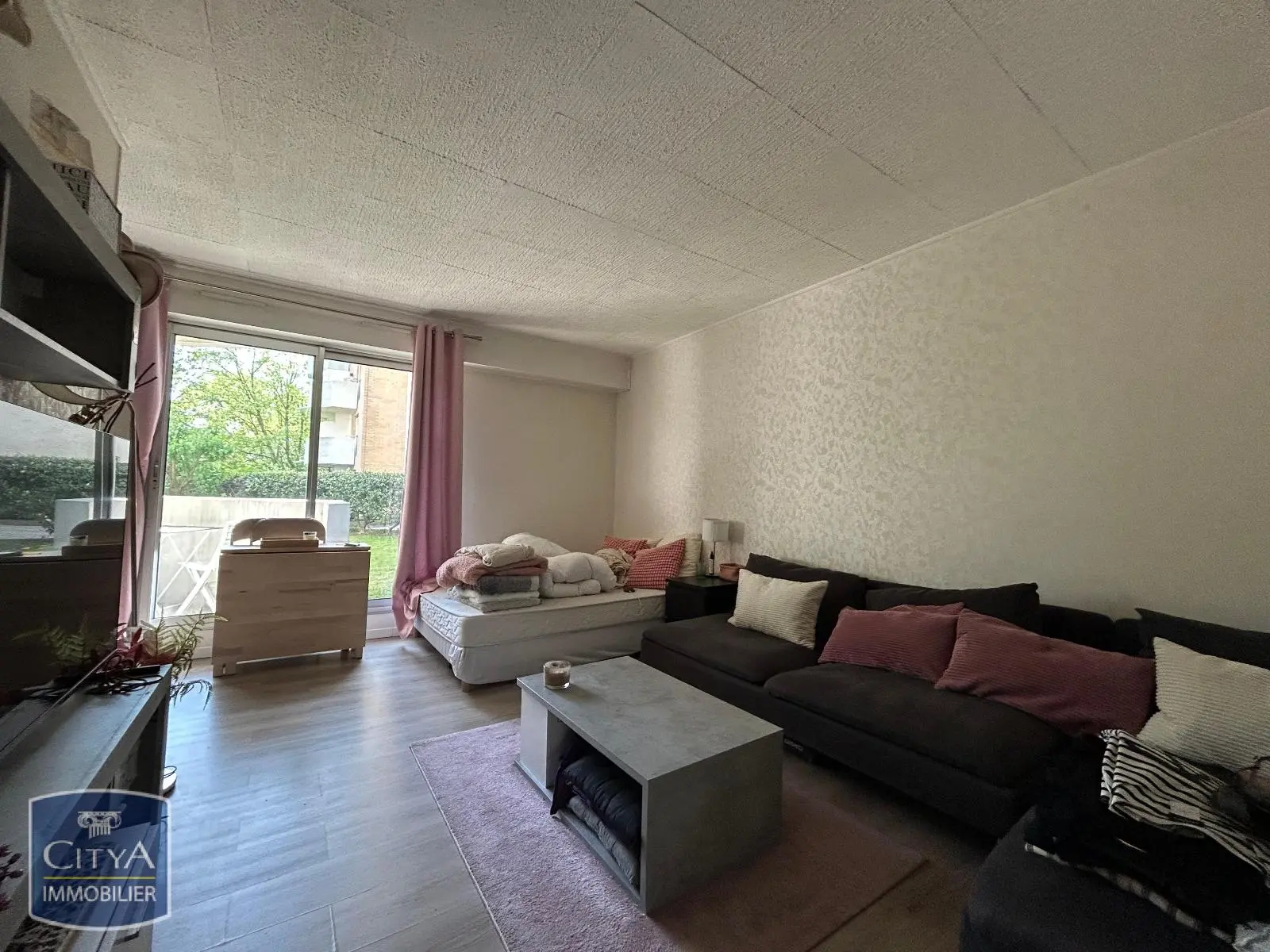 Photo 1 Appartement 1 pièce 29.86m²
