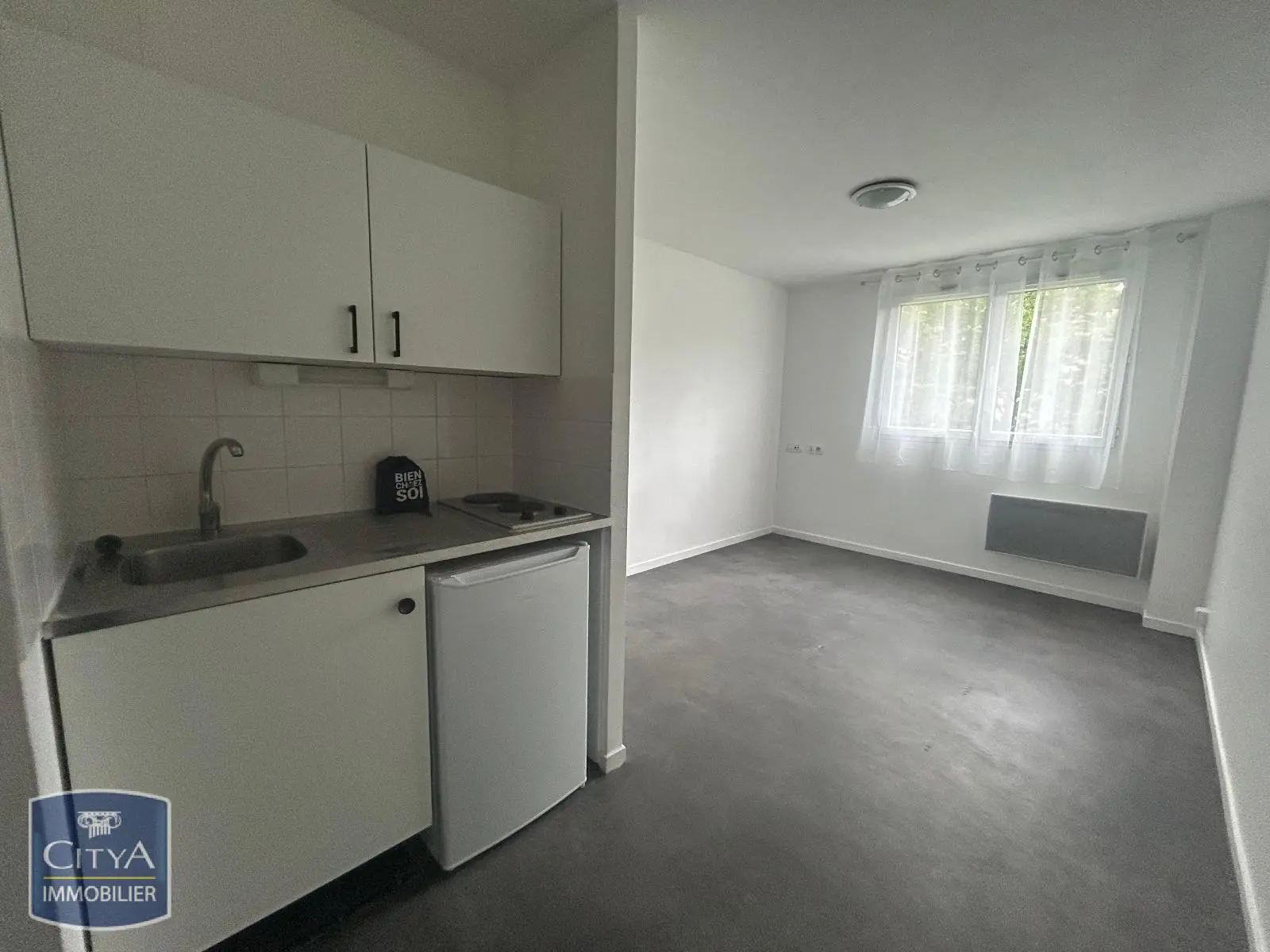 Photo 1 Appartement 1 pièce 18.21m²