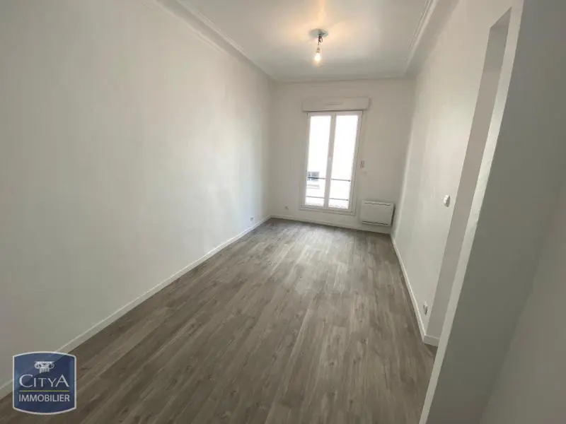 Photo 1 Appartement 1 pièce 21.5m²