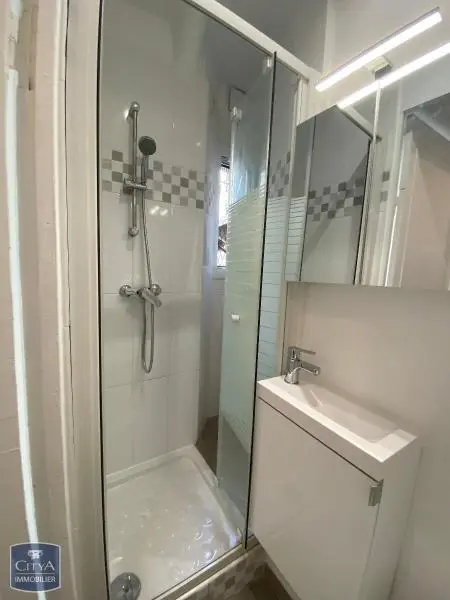 Photo 3 Appartement 1 pièce 21.5m²