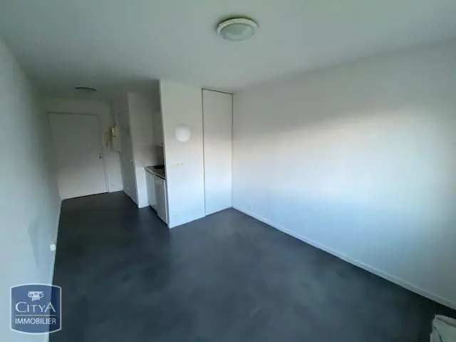 Photo 1 Appartement 1 pièce 18.21m²