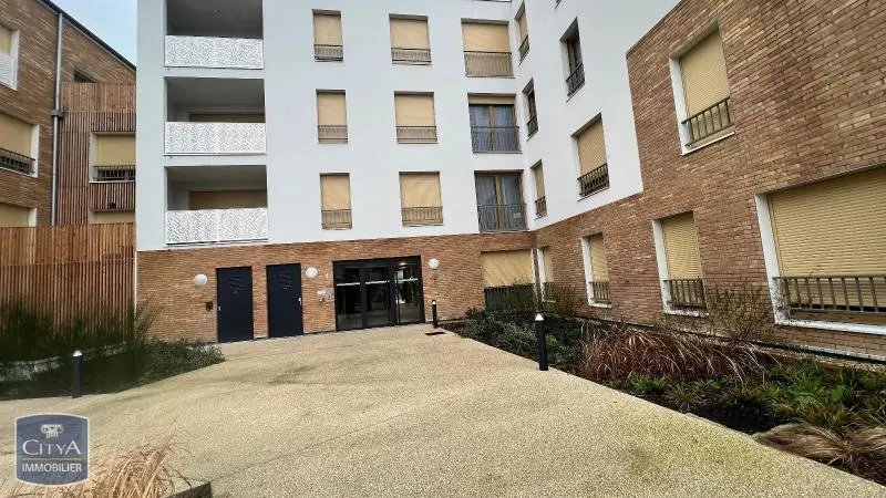 Photo 1 Appartement 1 pièce 24.7m²